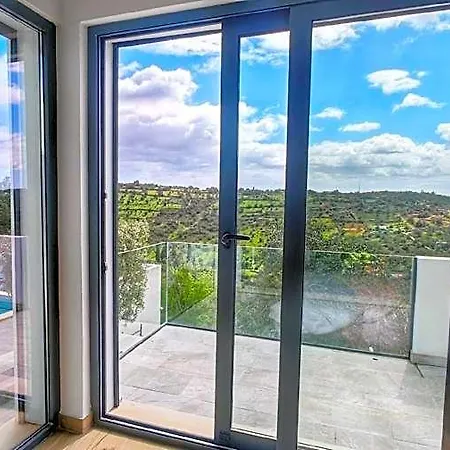 New, Nature View - Albufeira, Private Pool ホテル アルブフェイラ